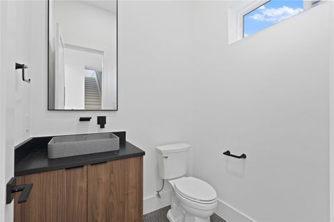 Tiny photo for 1030 W 24th Street #C, Houston, TX 77008 (MLS # 16916143)