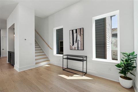 Tiny photo for 1030 W 24th Street #C, Houston, TX 77008 (MLS # 16916143)