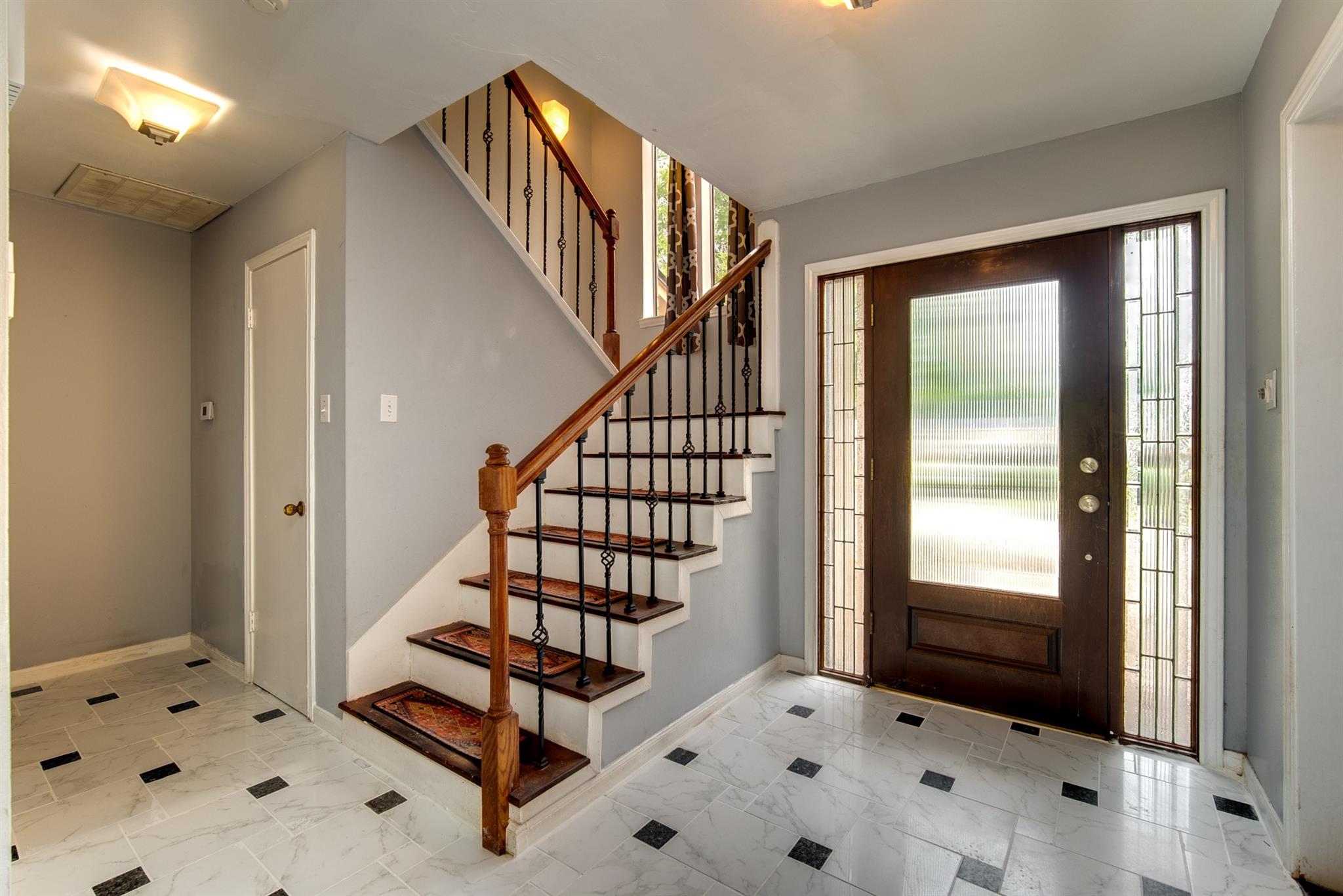 3927 Pleasant Valley Drive