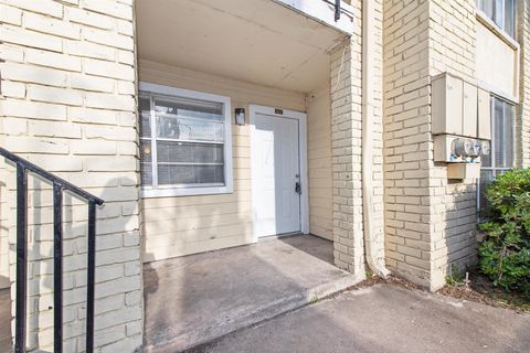 6200 W Tidwell Road 1613 Houston TX 77092