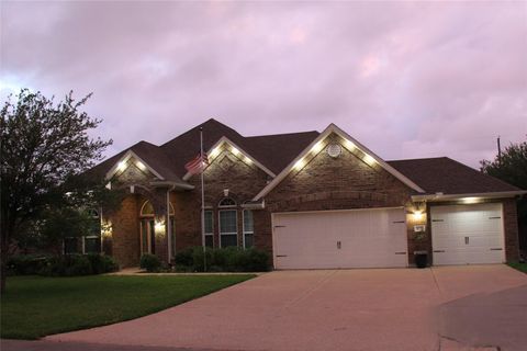 Photo of 11219 Kings Point Boulevard Boulevard, Mont Belvieu, TX 77535 (MLS # 33645343)