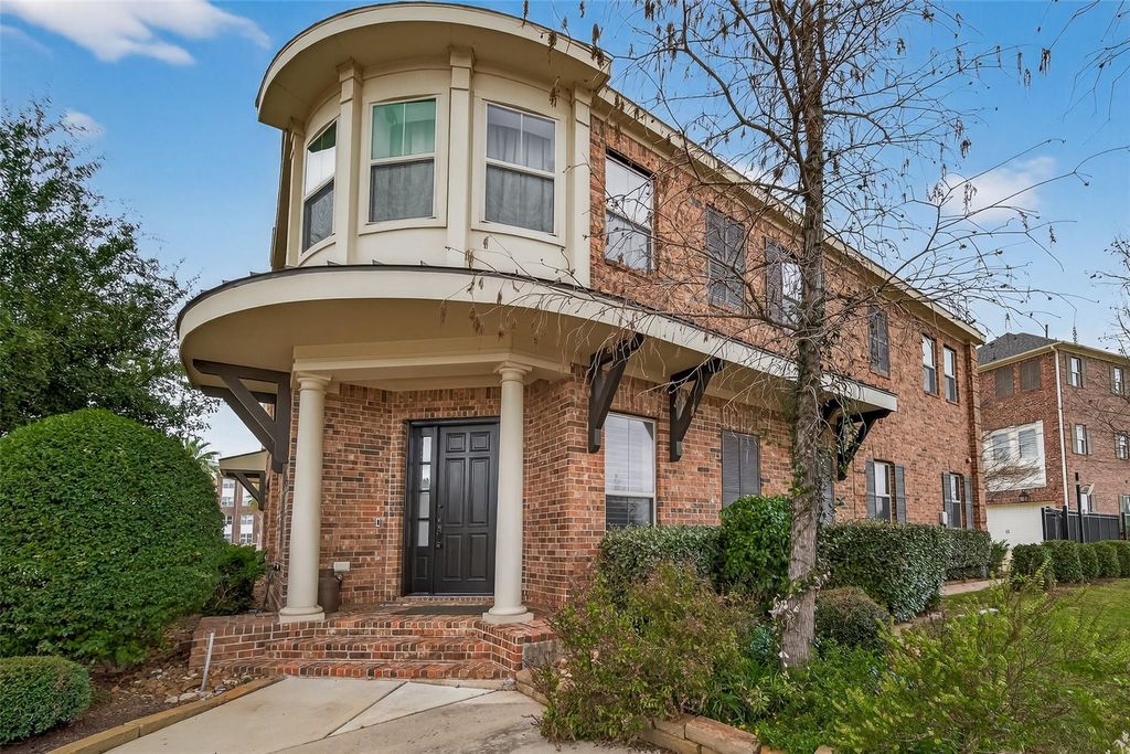 Photo of 722 Imperial Boulevard, Sugar Land, TX 77498 (MLS # 77719376)