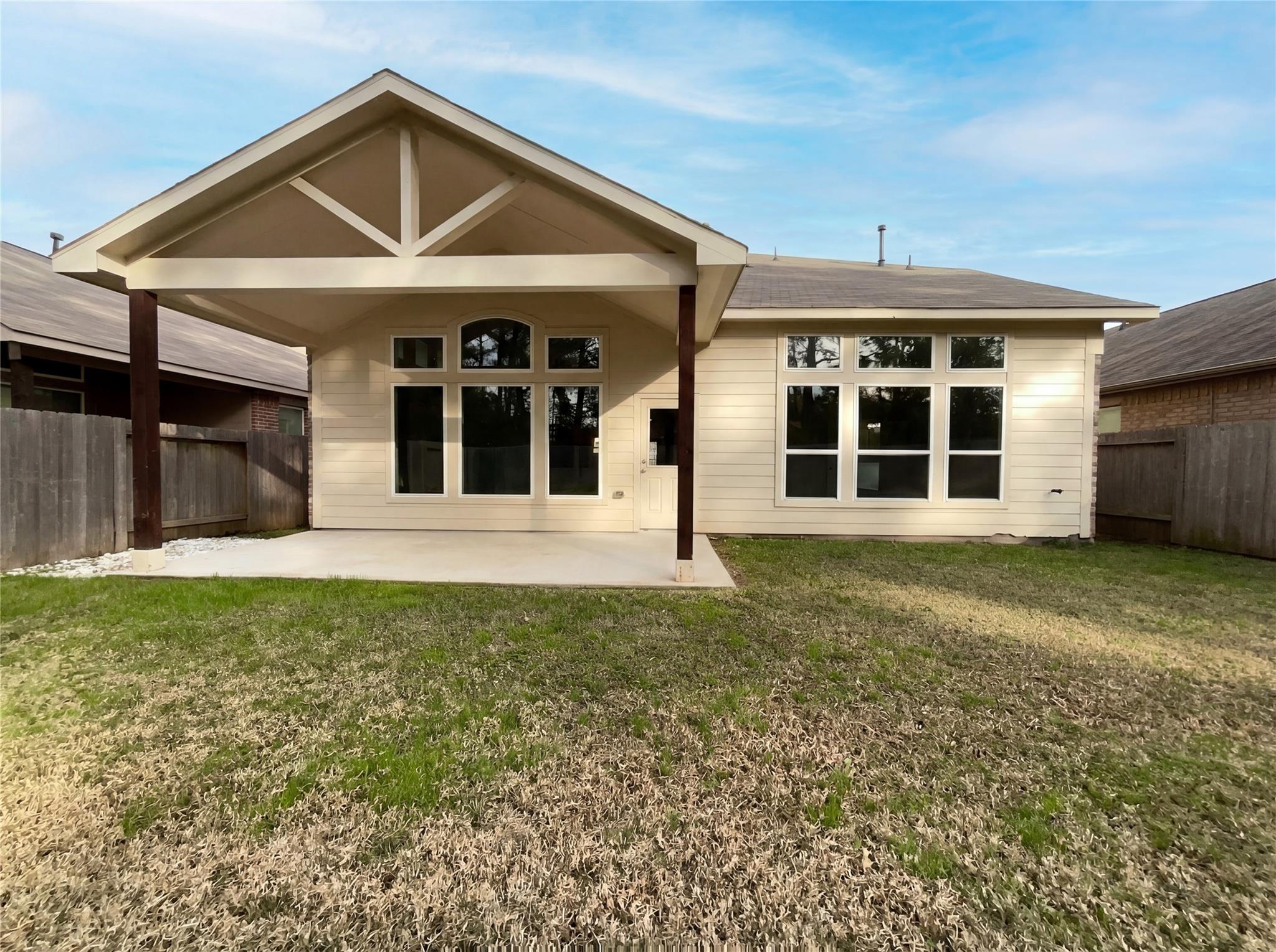 15603 Lakewood Terrace Drive