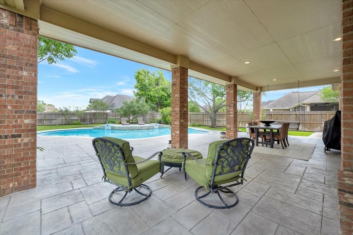 51 Deerwood Court