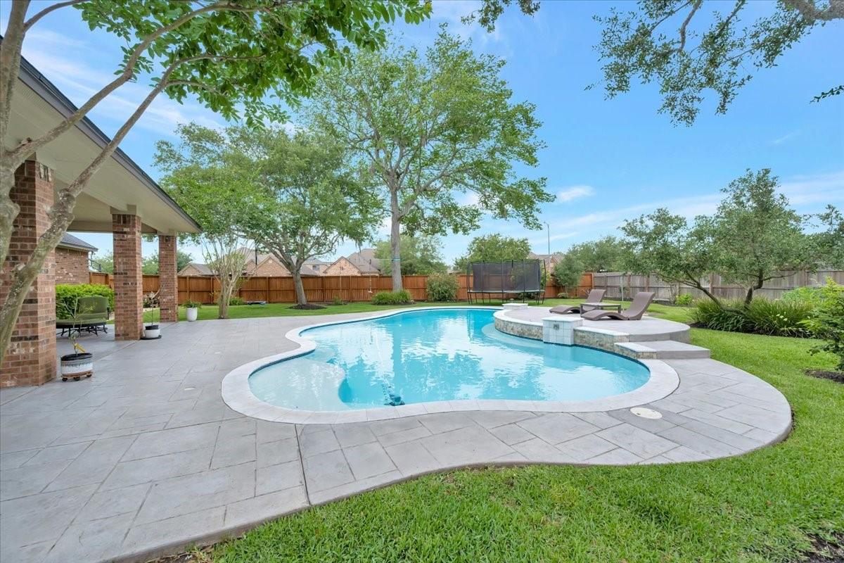 51 Deerwood Court
