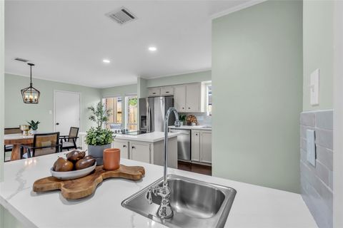 Tiny photo for 11407 Overbrook Lane, Houston, TX 77077 (MLS # 52968699)