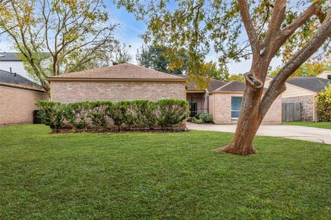 Tiny photo for 11407 Overbrook Lane, Houston, TX 77077 (MLS # 52968699)