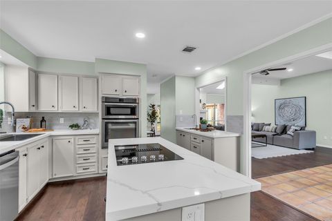 Tiny photo for 11407 Overbrook Lane, Houston, TX 77077 (MLS # 52968699)