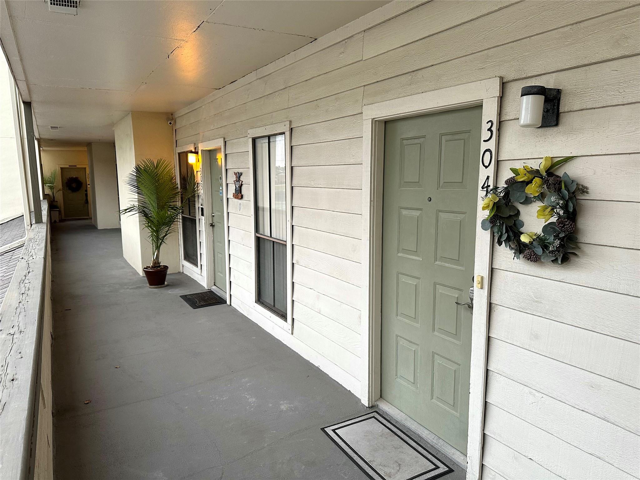 18809 Egret Bay Boulevard 304