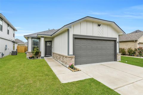 Homes For Sale - 1183 Bluebonnet Trail<br/> Austin County, Bellville, TX 77418