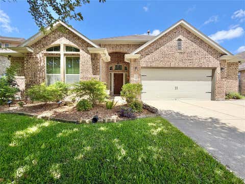 Homes For Sale - 572 Southampton Lane<br/> League City, TX 77573