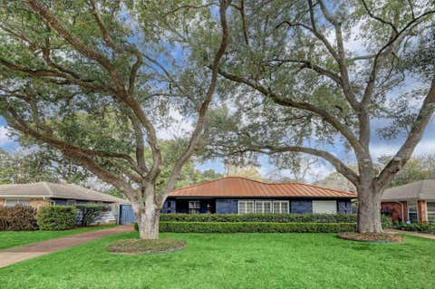 Homes For Sale - 3422 Norris Drive<br/> Houston, TX 77025