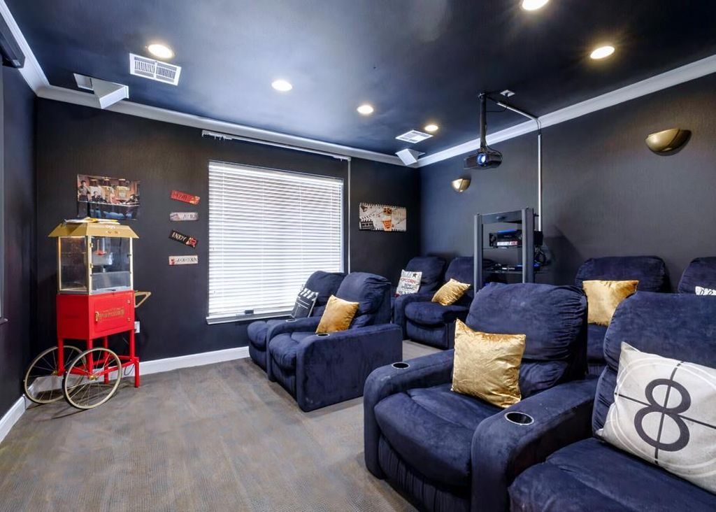 Photo of 17111 Hafer Road #913, Houston, TX 77090 (MLS # 97301469)