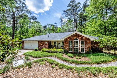 Photo of 1900 Camellia Drive, Huntsville, TX 77340 (MLS # 92876033)