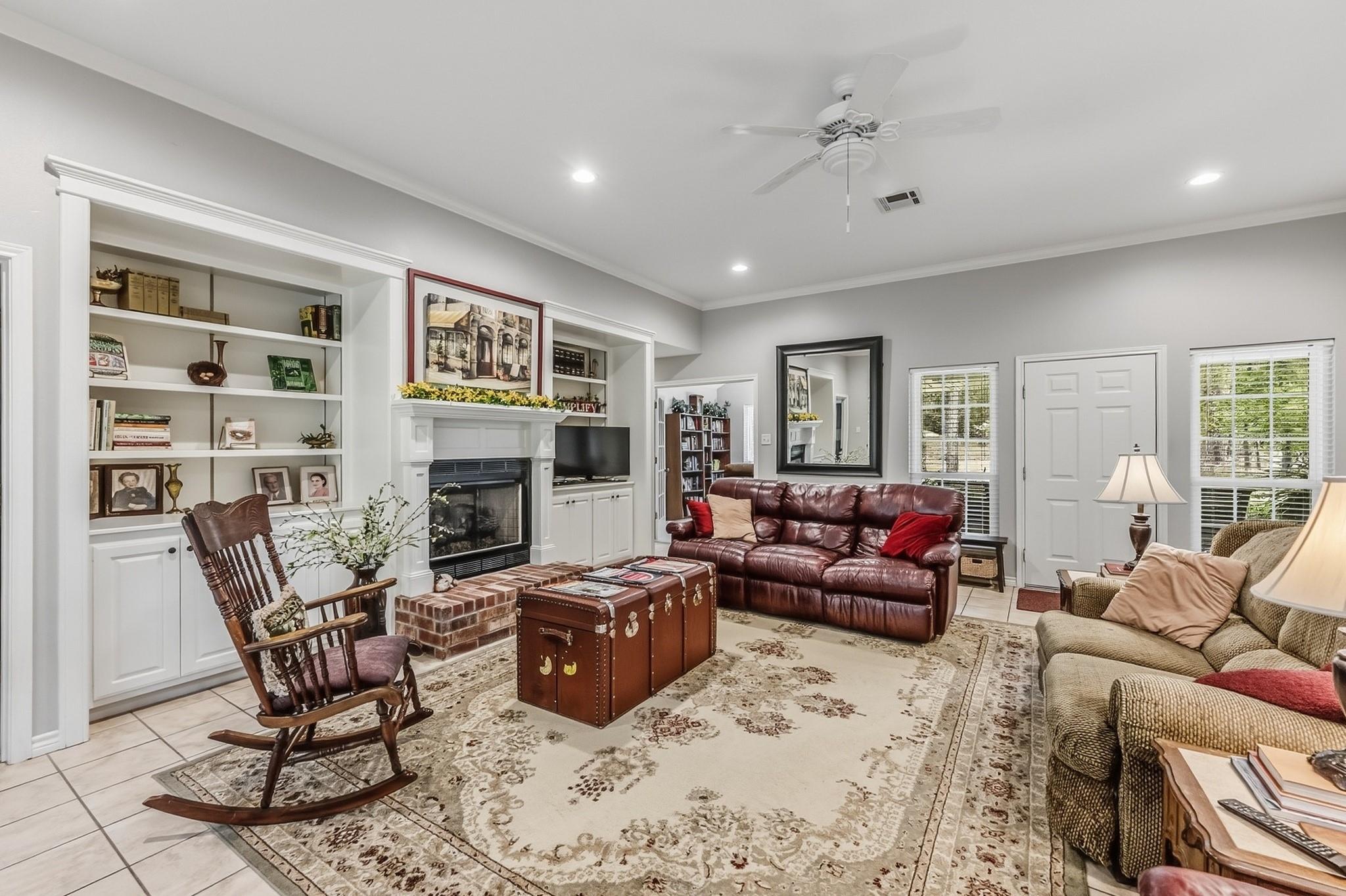 1900 Camellia Drive