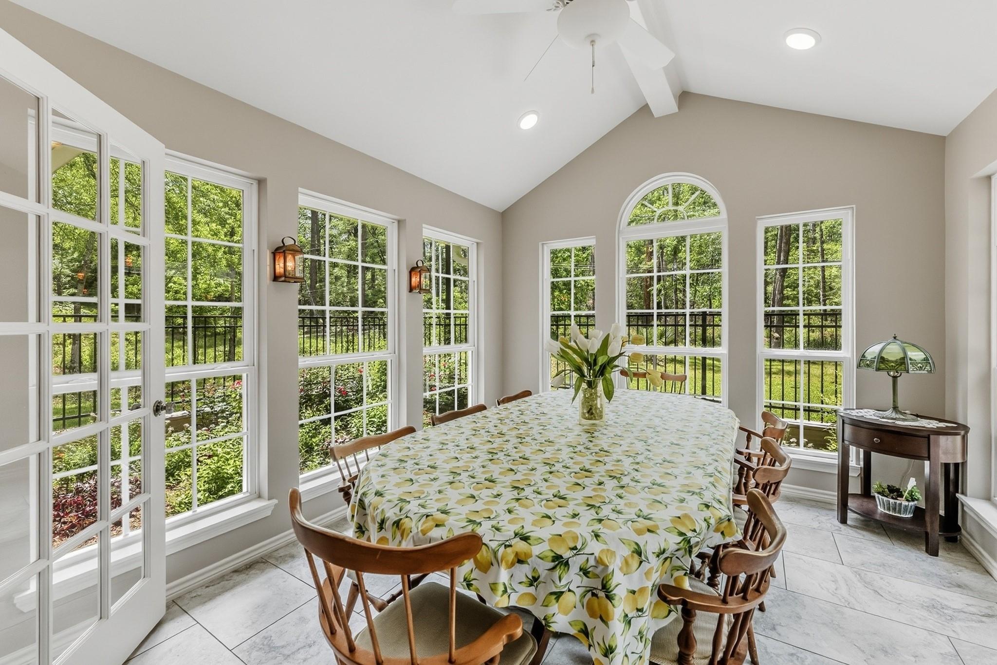 1900 Camellia Drive