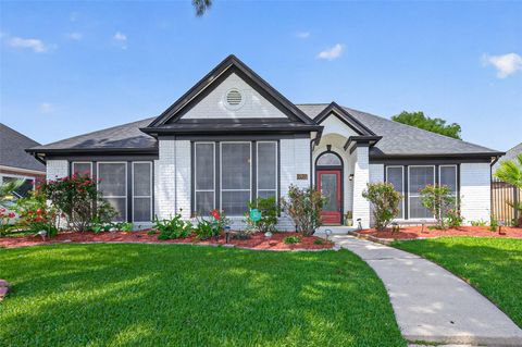 Photo of 5915 Sean Court, Humble, TX 77346 (MLS # 20152428)