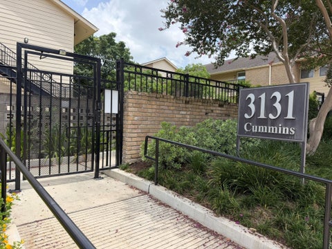 Photo of 3131 Cummins Street #80, Houston, TX 77027 (MLS # 16633453)