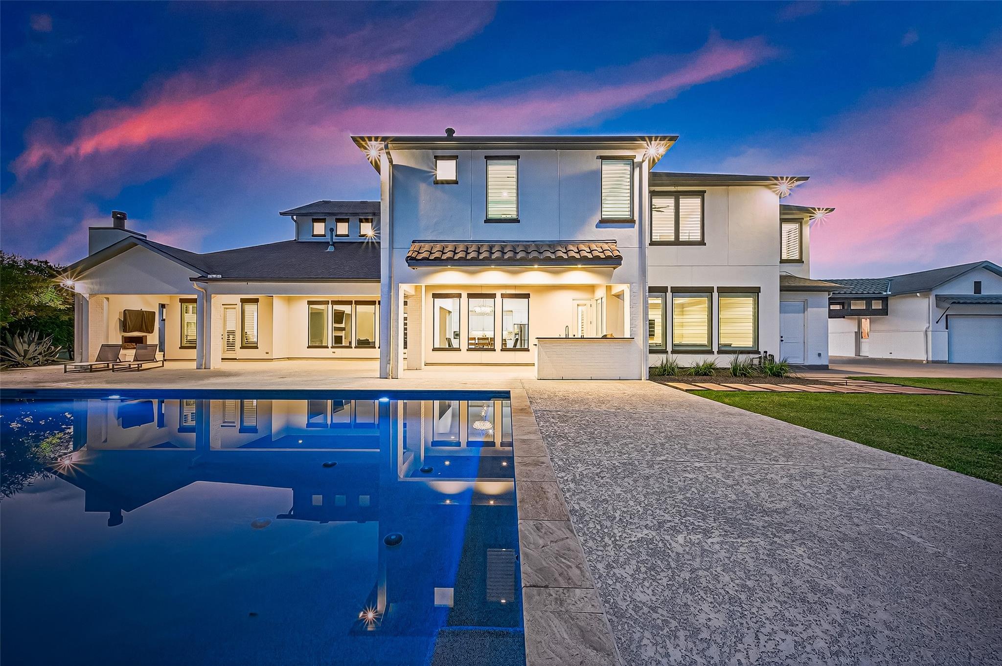 20302 Old Windmill Trail