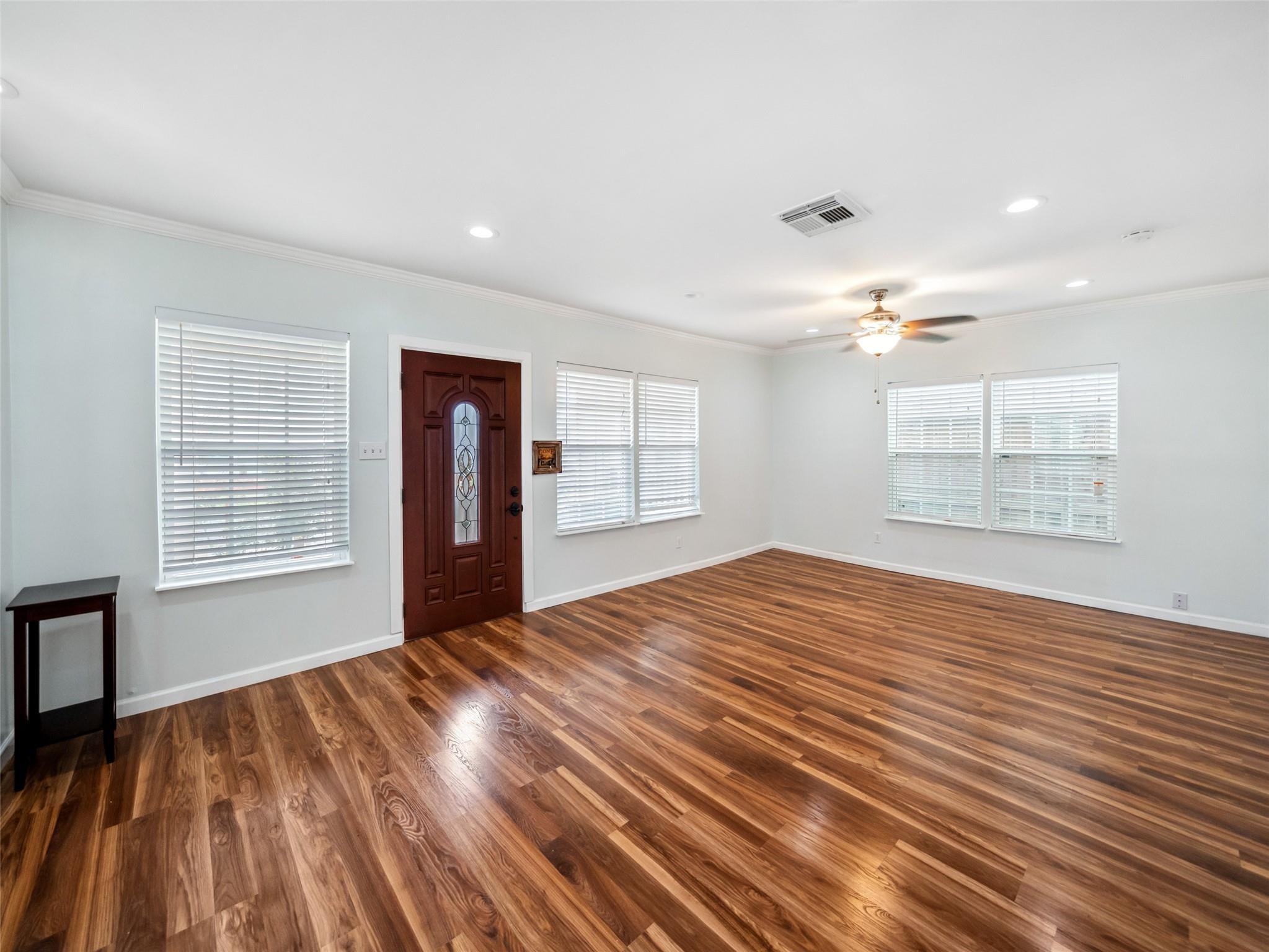 1112 E 24th Street