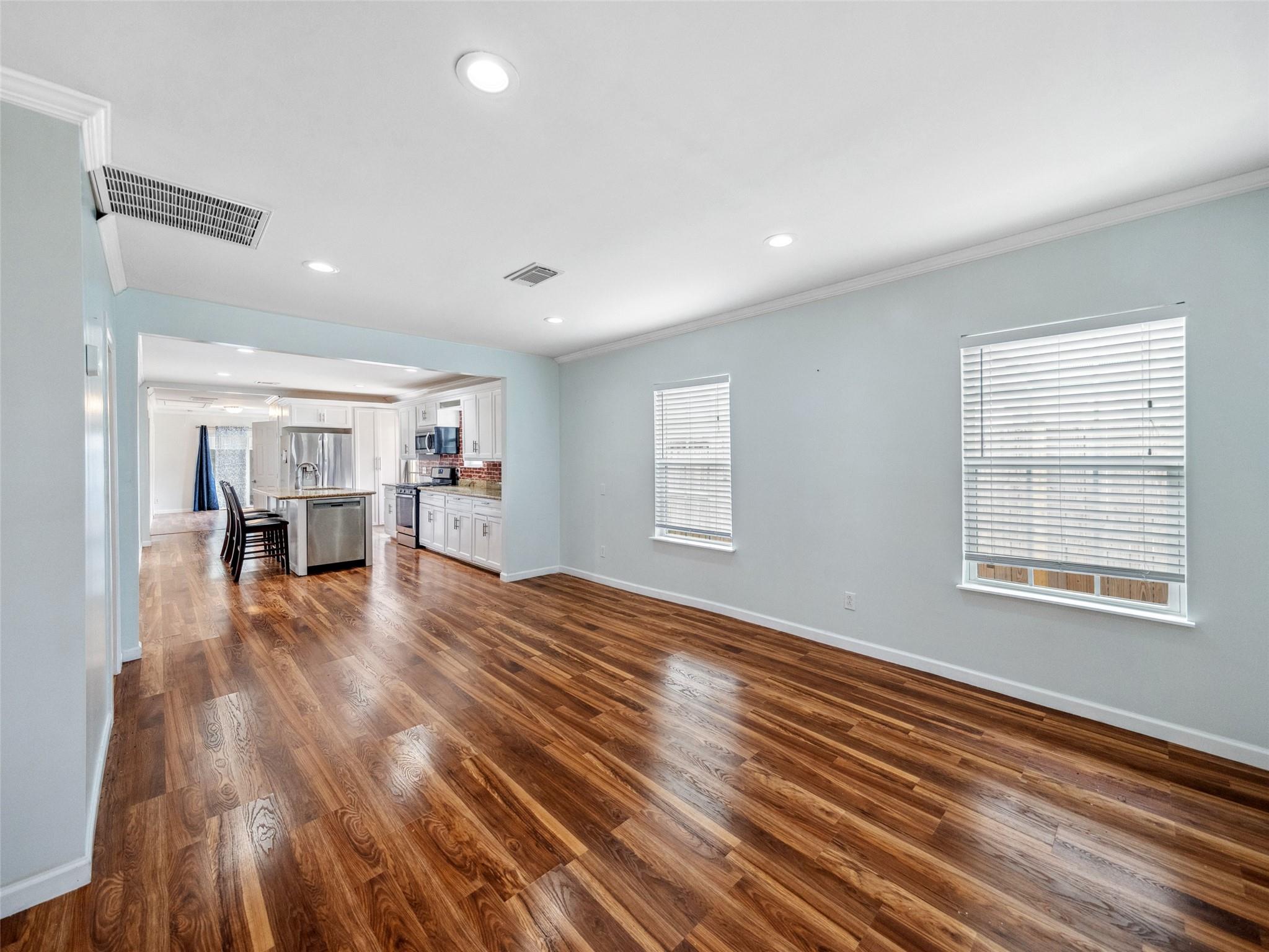 1112 E 24th Street