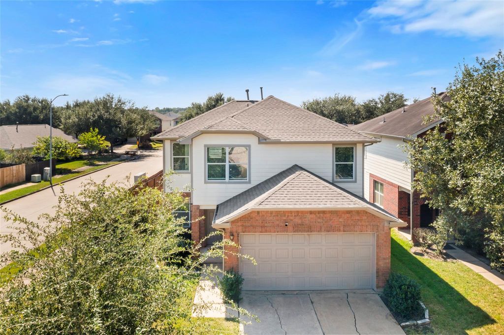 Photo of 838 Royal George Lane, Houston, TX 77047 (MLS # 46527844)