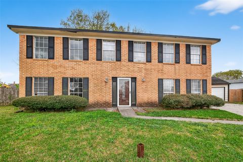 Photo of 16006 El Toro Court, Webster, TX 77598 (MLS # 92903512)