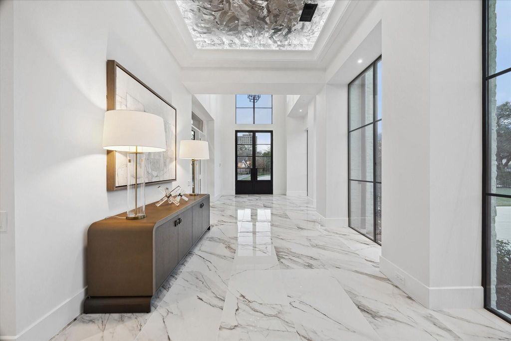 Photo of 5517 Sturbridge Drive, Houston, TX 77056 (MLS # 39320937)