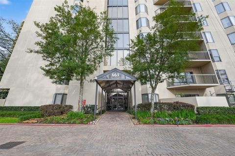 Condo For Sale - 661 Bering Drive #409<br/> Harris County, Houston, TX 77057