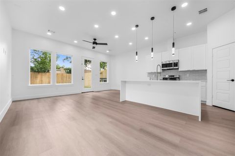 Photo of 6817 Paris Street, Houston, TX 77021 (MLS # 88232223)