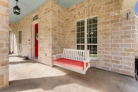 Tiny photo for 4046 Highland Pass, Montgomery, TX 77316 (MLS # 30659202)