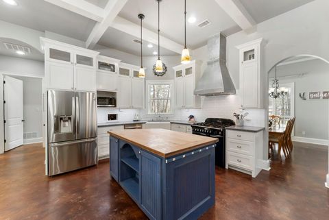 Tiny photo for 4046 Highland Pass, Montgomery, TX 77316 (MLS # 30659202)