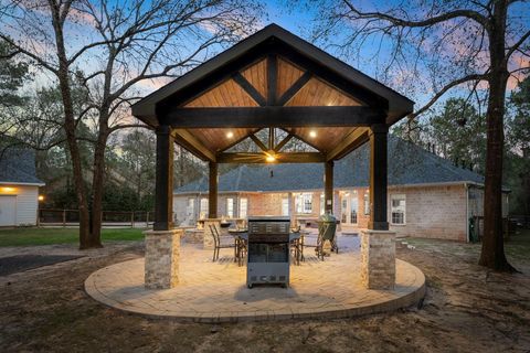 Tiny photo for 4046 Highland Pass, Montgomery, TX 77316 (MLS # 30659202)