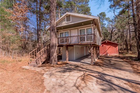 Homes For Sale - 48 Hickory Bend<br/> Riverside, TX 77320