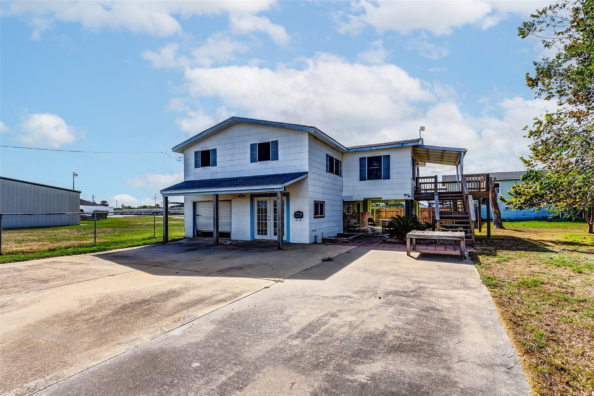 1712 Hwy 87
