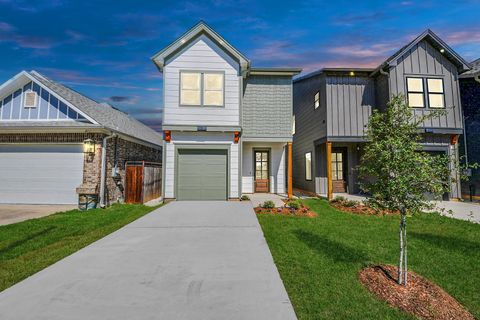 Photo of 6322 Milwee Street #B, Houston, TX 77092 (MLS # 78896841)