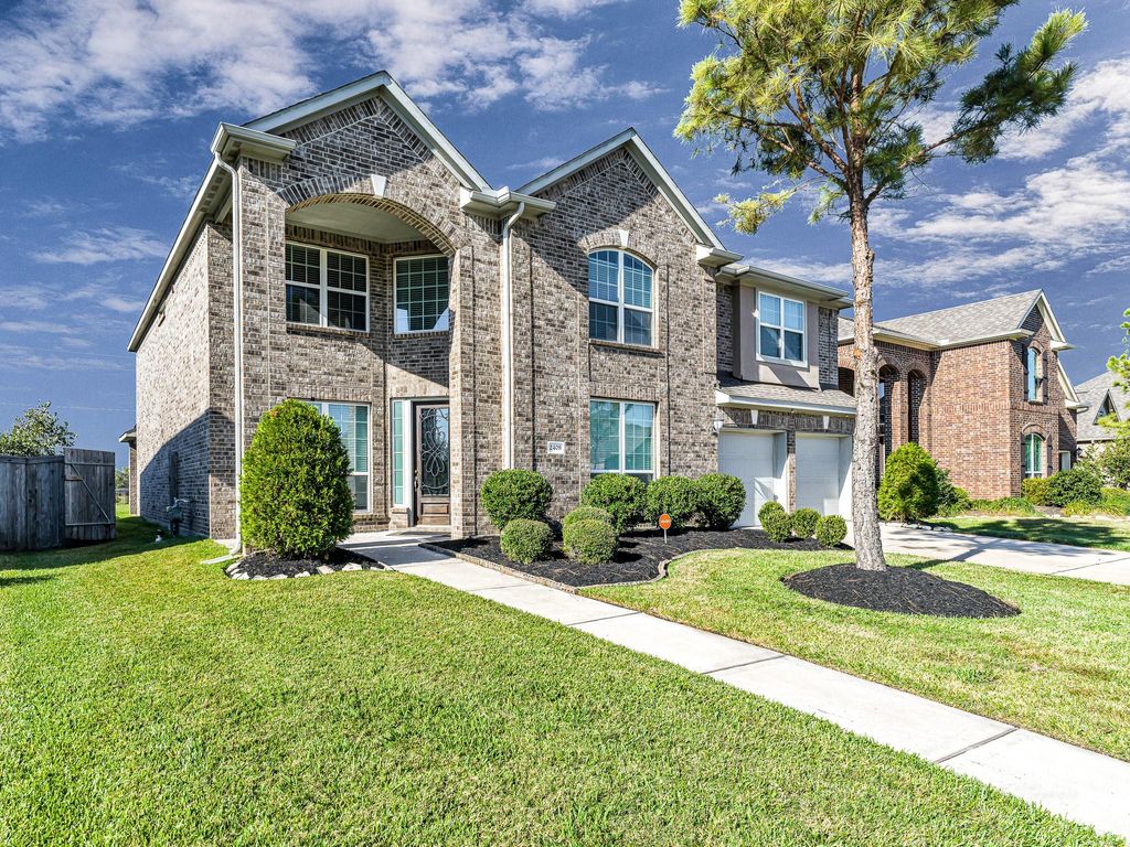 Photo of 2408 Songlark Springs Place, Houston, TX 77089 (MLS # 84711708)