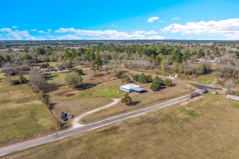 Photo of 959 Walker Loop, Huntsville, TX 77340 (MLS # 75926932)
