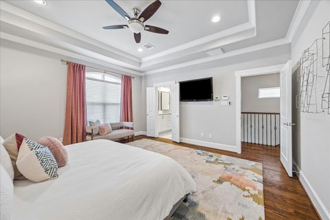 Tiny photo for 872 Wakefield Drive #C, Houston, TX 77018 (MLS # 98803519)