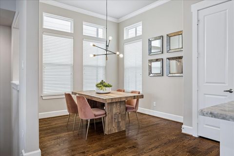 Tiny photo for 872 Wakefield Drive #C, Houston, TX 77018 (MLS # 98803519)