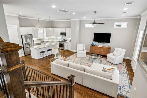 Tiny photo for 872 Wakefield Drive #C, Houston, TX 77018 (MLS # 98803519)