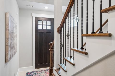 Tiny photo for 872 Wakefield Drive #C, Houston, TX 77018 (MLS # 98803519)