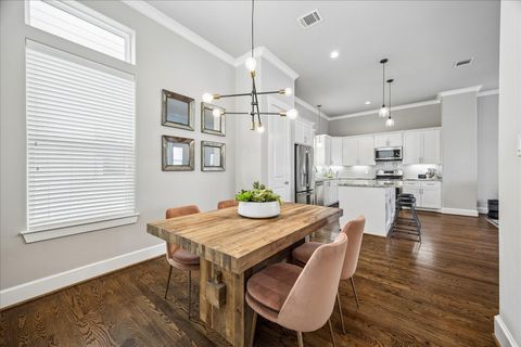 Tiny photo for 872 Wakefield Drive #C, Houston, TX 77018 (MLS # 98803519)