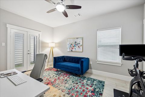 Tiny photo for 872 Wakefield Drive #C, Houston, TX 77018 (MLS # 98803519)