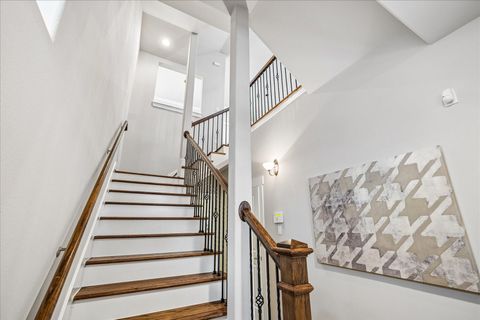 Tiny photo for 872 Wakefield Drive #C, Houston, TX 77018 (MLS # 98803519)