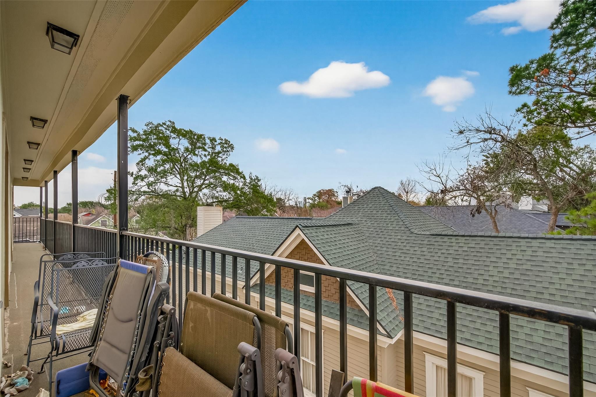 1342 Rutland Street 207