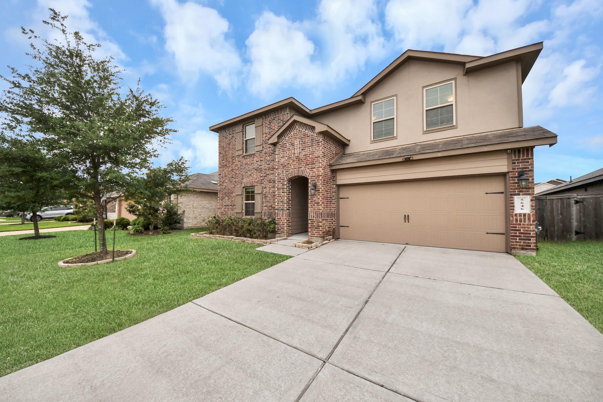 5646 Pleasant Falls Drive