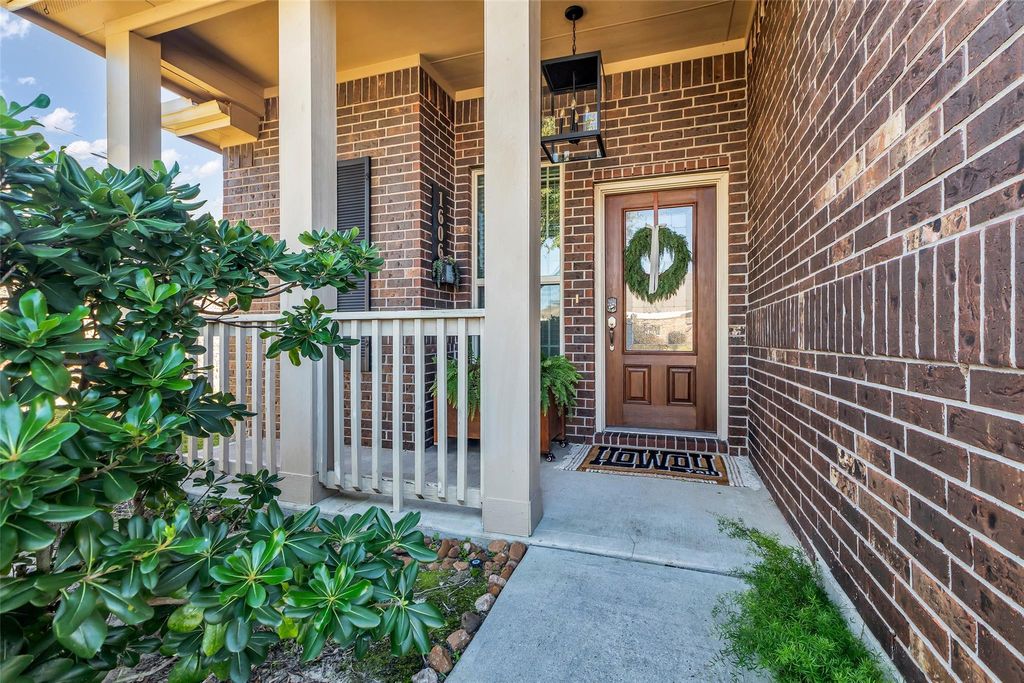 Photo of 1606 Carmel Grove Grv, Houston, TX 77073 (MLS # 92878382)