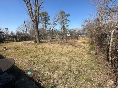 Tiny photo for 7001 Finch Street, Houston, TX 77028 (MLS # 39394748)