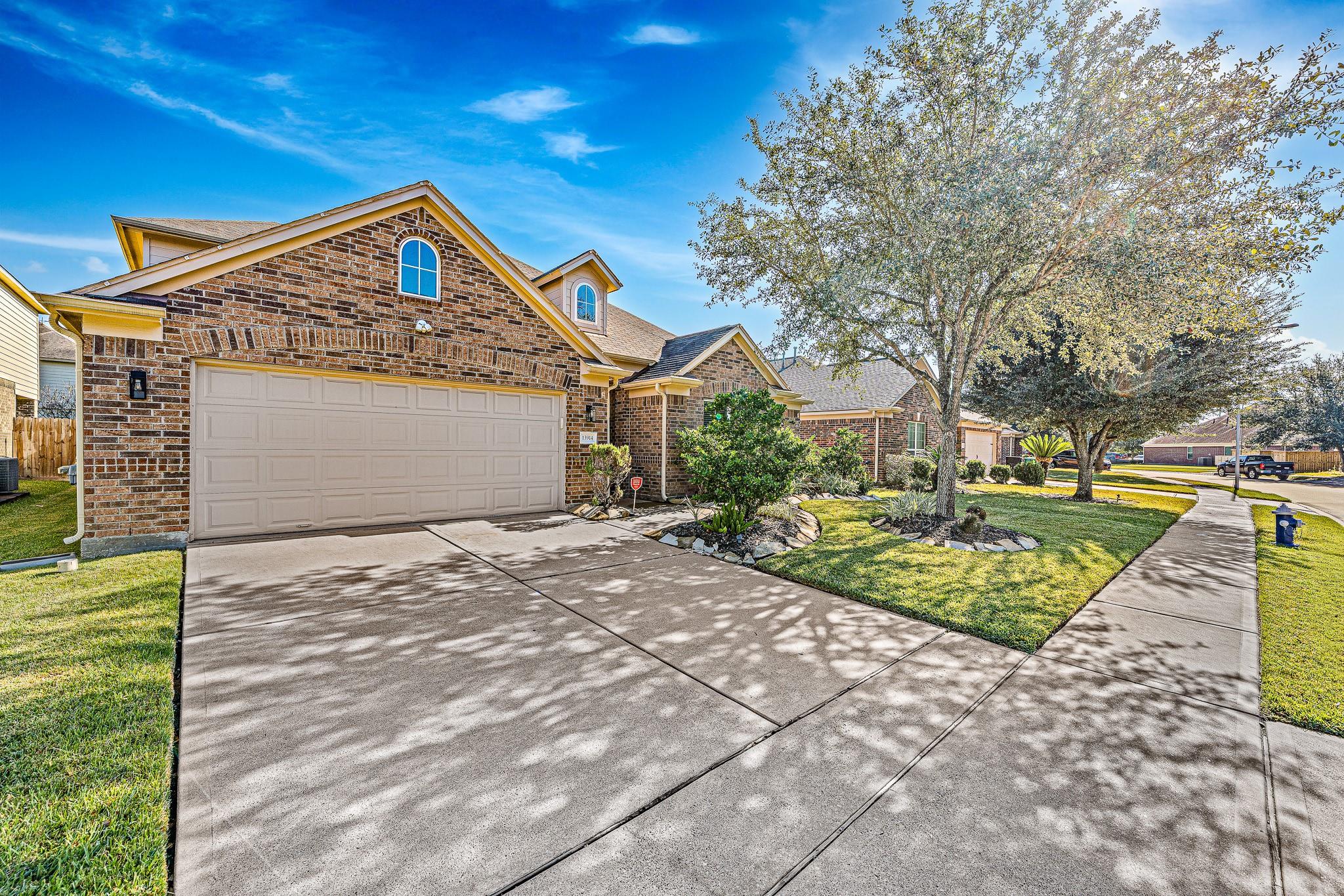 13914 Juniper Bend Lane